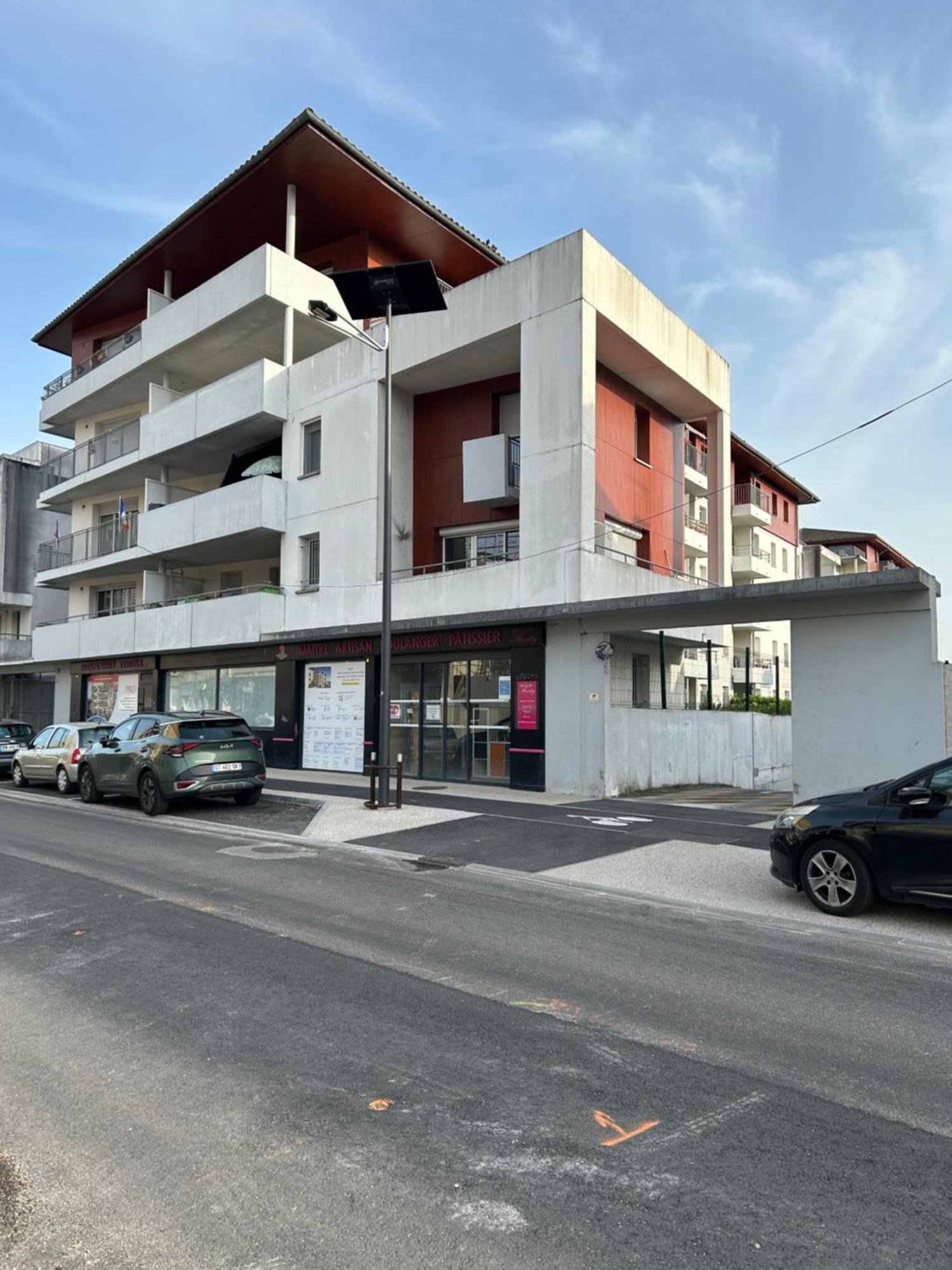 Appartement Cosy Agen Centre Avec Lit King Size Екстериор снимка
